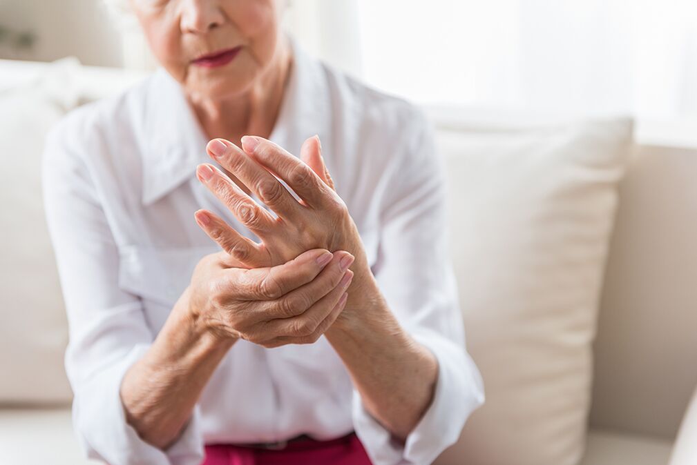 How does arthritis manifest itself